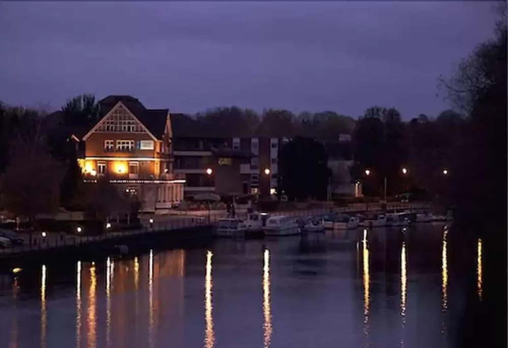 Uno Hotel Thames Maidenhead Exteriér fotografie